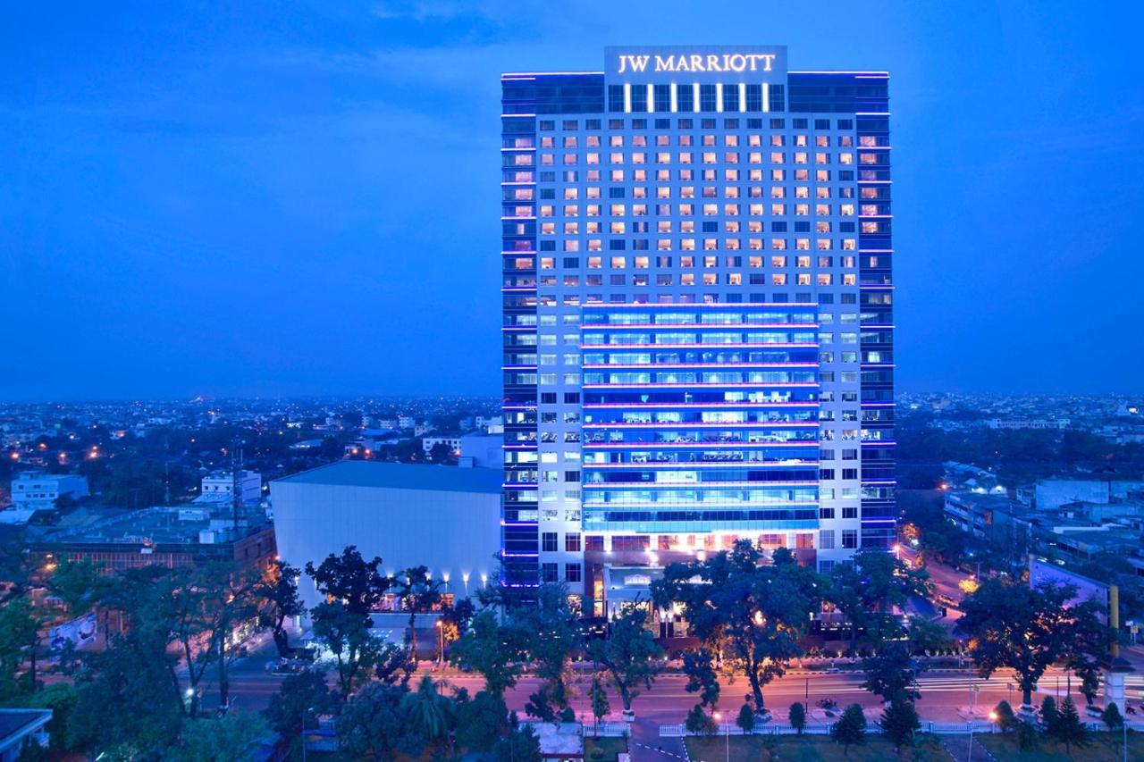 Jw Marriott Hotel Medan Exterior foto