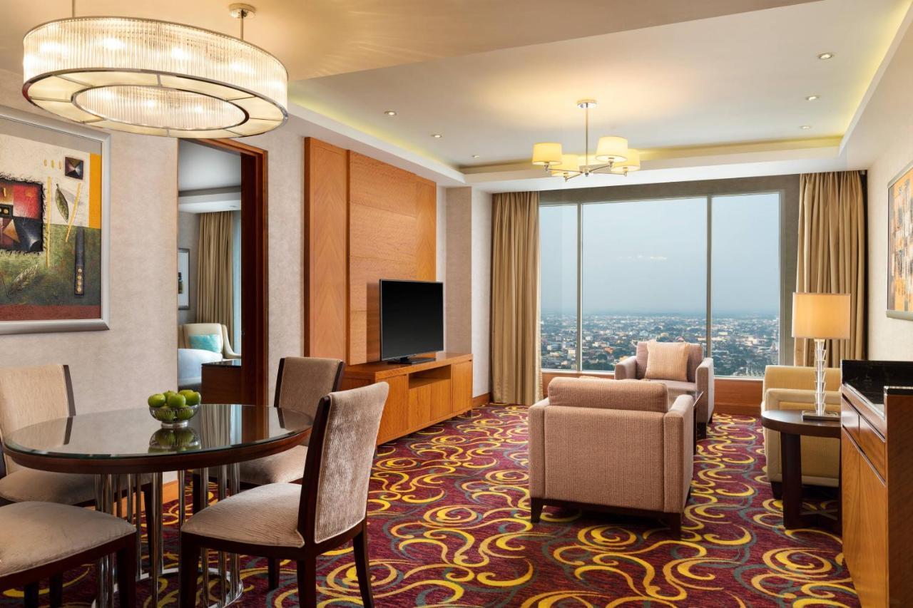 Jw Marriott Hotel Medan Exterior foto